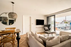 5 Bol-Y-Maer - a two bedroom apartment with communal swimming pool - Image 5