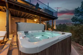 Uptown Walk-Out Basement w/Ultimate Views/ HotTub - Image 2