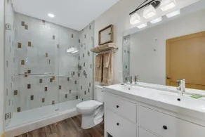 Hot Tub & Fireplace, Shower for two - Maple - Image 5