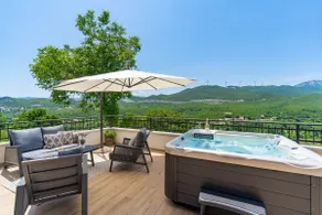 Villa Stella with 32 sqm private heated pool Jacuzzi Sauna Media room 3 bedrooms - Image 4