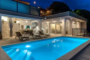 Villa Stella with 32 sqm private heated pool Jacuzzi Sauna Media room 3 bedrooms - Image 2