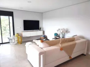 Modern apartment with view to Gibraltar, large terrace and jacuzzi - Image 2