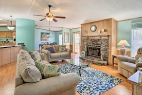 Steinhatchee Home w/ Boat Parking: 1 Mi to Marina - Image 4