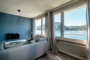 Apartment with 180° view of Lake Lugano in Ponte Tresa (LA FINESTRA BLU) - Image 4