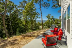Bear Cottage - Cozy Basement Apartment w/ views! - Image 4