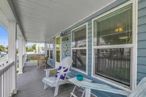 Ultimate vacay home, walk to beach, fenced in yard - Image 2