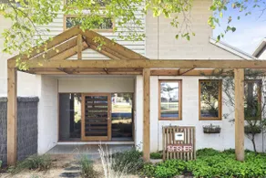 Kingfisher Beach House - Image 2