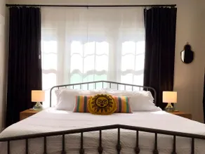 King Beds| Gated Parking| Walkable| Bishop Arts - Image 5