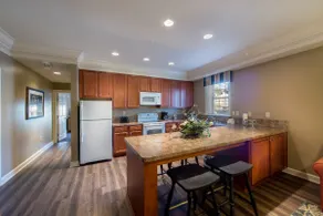 Quiet Villa with Access to Amazing Amenities - Image 2