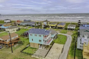 New, 4 Bed/3 Bath 3rd Row with Amazin bunkroom~2 Min Walk to Beach - Image 3