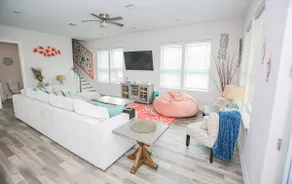New, 4 Bed/3 Bath 3rd Row with Amazin bunkroom~2 Min Walk to Beach - Image 4