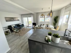 Apartment with a view of the Mediterranean - Image 2