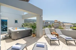 Villa Isabella Luxury Living rooftop Jacuzzi - Image 5