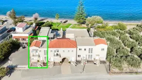 Adelphes Beachfront Apartment with direct connection to the beach - Image 2