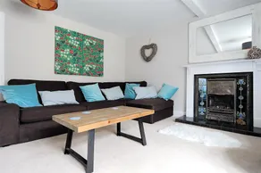 Mermaid House - Image 4