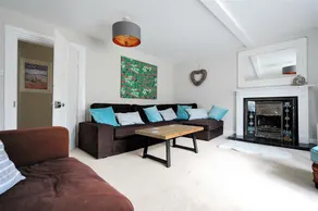Mermaid House - Image 3