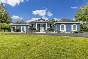 4BR, 4BA, Amazing Indoor Pool, EV charger, ~10 acres retreat, next to Park - Image 3