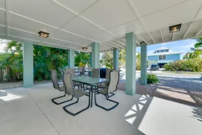 Steps to Ocean & Bay: Bradenton Beach Townhome! - Image 2