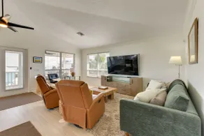 Steps to Ocean & Bay: Bradenton Beach Townhome! - Image 4