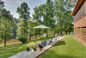 Waterfront ‘CasAbella Cottage’ w/ Kayaks & Fishing - Image 2