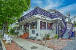 Downtown Coastal Condo: WiFi Deck & AC - Image 2