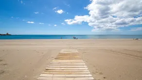 Marina de Casares 25 10 - Image 2