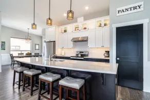 Memorable Lake and Mountain Views Luxury Penthouse - Image 3