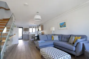 3 Grove Mews - Image 3