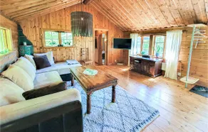Awesome Home In Munka-Ljungby With Sauna - Image 4