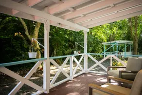 Bungalow 2 - Image 5