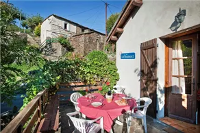Ferienunterkunft mit Grill und Terrasse | Haustiere sind willkommen - Image 2