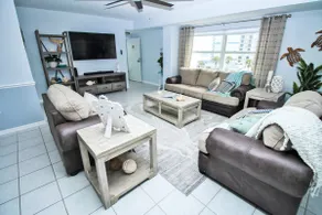 Geräumiges, familienfreundliches Condo mit Meerblick und gegenüber dem autofreien Strand - Image 5