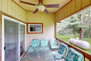 Petenwell Lake Gem: Dog-Friendly with Gas Grill - Image 4