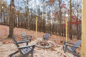 River Access Cabin with Hot Tub, Fire Pit & WiFi! - Image 4