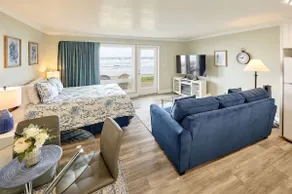 Beach Access-Ground floor studio-Oceanfront patio! - Image 2