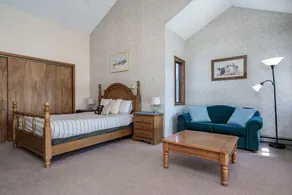 Stunning views of the lake, balcony & fireplace - Image 3