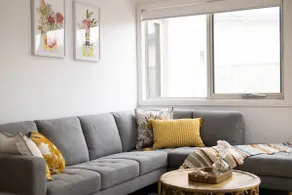 Leafy Lamrock Cosy 3 bedroom home Near CBD - Image 2
