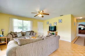 Docks + Balcony: Peaceful River Abode in Dunnellon - Image 5