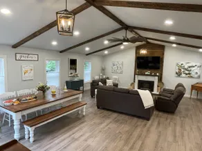 The Silliman House - New renovation, Farmhouse Chic, close to baseball parks - Image 2