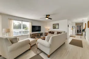 Terrasse couverte et vue sur la baie : une demeure à Bradenton Beach ! - Image 3