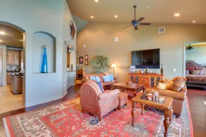 Top-Floor Lake-View Condo w/ Boat Dock Access - Image 5