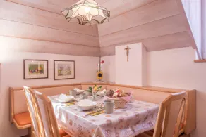 Neueröffnung Ferienwohnung Vigl Lodge mit Bergblick & WLAN - Image 5