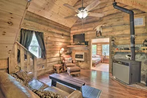 Constantia Cabin Escape > 2 Mi to Lake Oneida - Image 2
