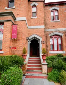 The Residence of Mackenzie Quarters CBD Bendigo - Image 2