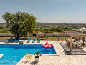 Unique Villa V with large pool - Image 3