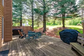 Fabulous Mountainside flugt / Rippling Waters / Walk til Slope / 195 Brookside Rd. - Image 2