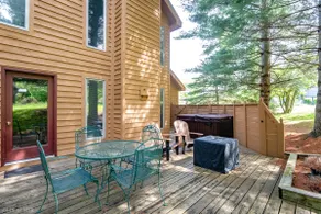 Fabulous Mountainside flugt / Rippling Waters / Walk til Slope / 195 Brookside Rd. - Image 3