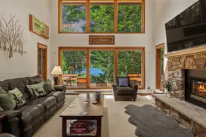 Tranquil Waterside by Avantstay Lakefront + Dock, Game Room, Views - Image 4