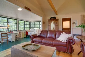Peaceful Long Pond Cottage w/ Dock & Views - Image 5