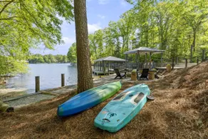 Ultimate Lakefront Luxury: ‘Living the Dream’ - Image 3